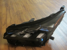 Lexus - Headlight NX200T NX300H- LED